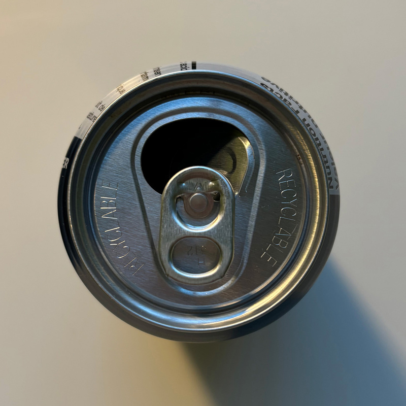 The top view of the can, the pull ring, the grooves, and the lettering on the can will be some of the difficult details to model.Deducing from past experience, perhaps I will need to use a tool similar to the pen tool to accomplish these details.